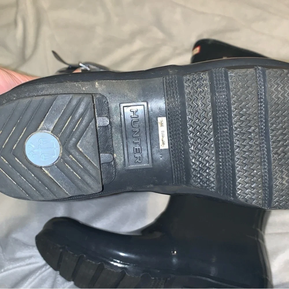 Hunter Glossy dark gray tall Rain Boots classic size 8